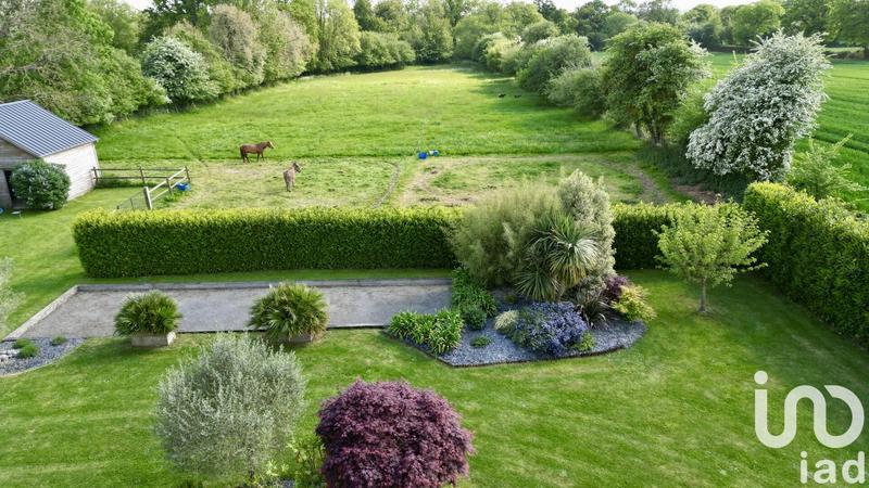 Maison - 250 m² - 10 pièces