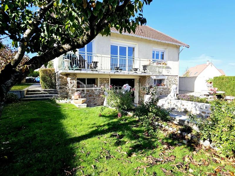 Maison traditionnelle - 125 m² - 5 pièces