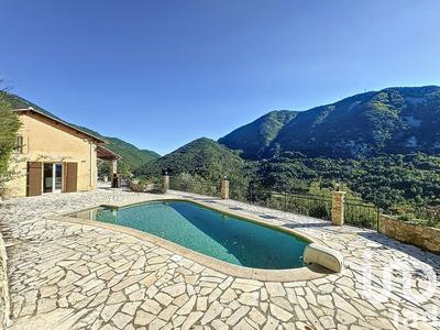 Maison - 96 m² - 4 pièces