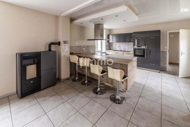 Corps de ferme - 250 m² - 11 pièces