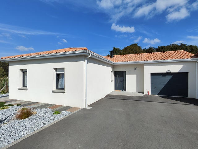 Maison - 94 m² - 4 pièces