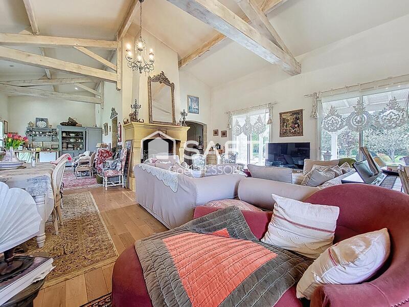 Maison - 185 m² - 5 pièces