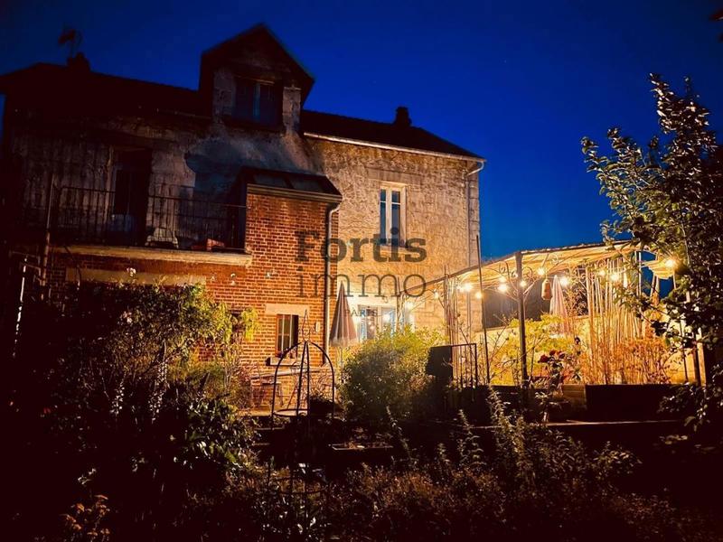 Château - 150 m² - 5 pièces