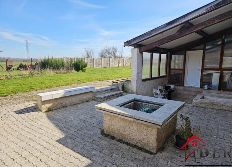 Maison - 225 m² - 7 pièces