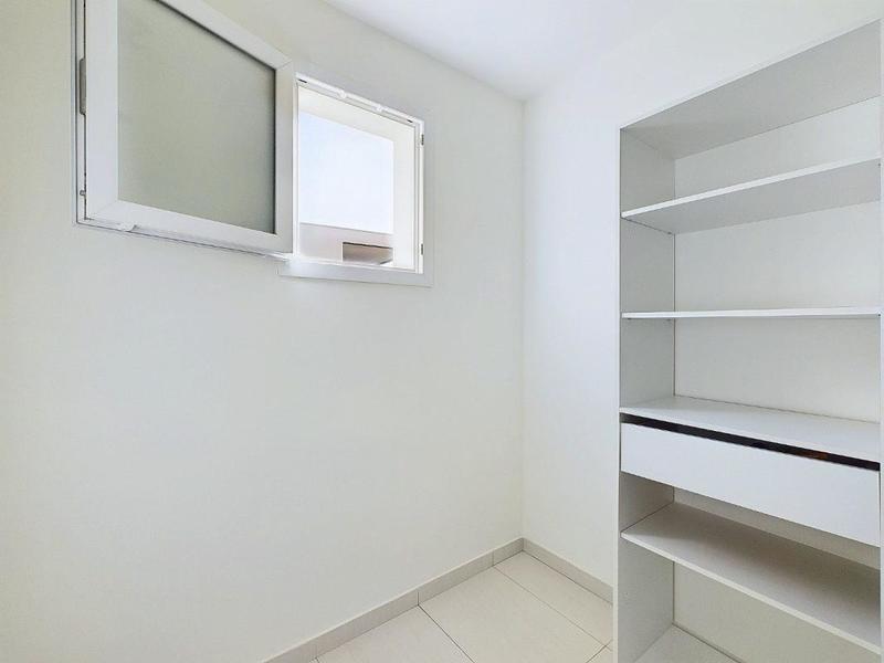 Villa - 270 m² - 11 pièces