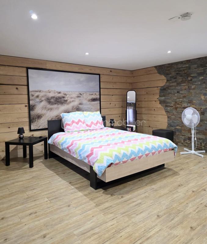 Maison - 272 m² - 11 pièces