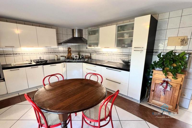 Maison traditionnelle - 155 m² - 6 pièces