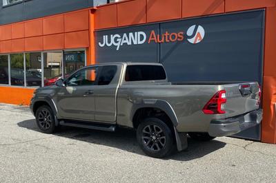 Toyota Hilux X-Tra d-4d 204 Bva Invinc