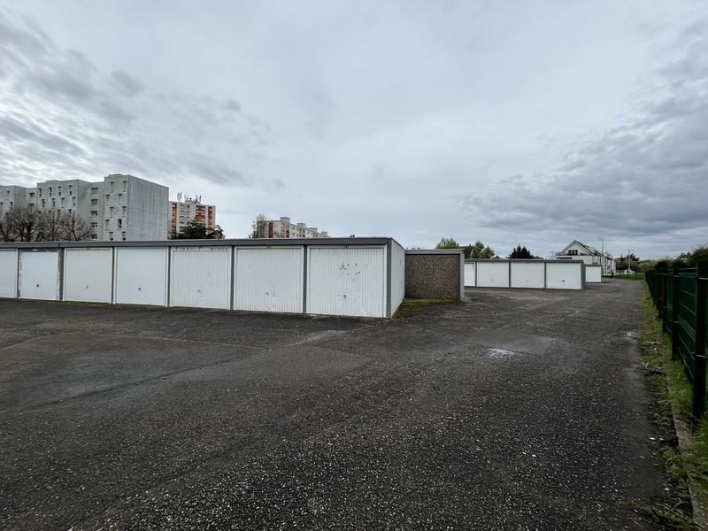 Parking / Garage - 14 m²