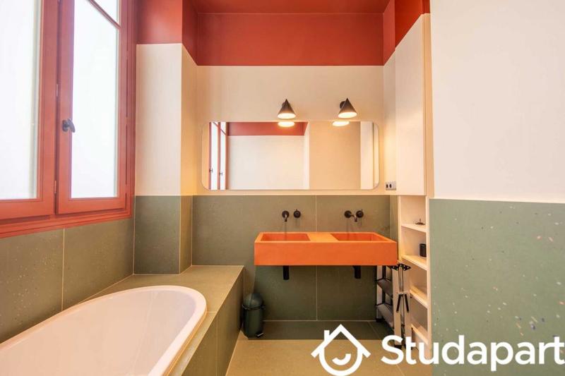 Appartement - 160 m² - 5 pièces