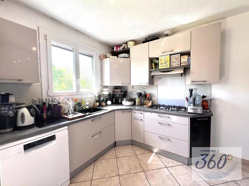 Maison - 111 m² - 5 pièces