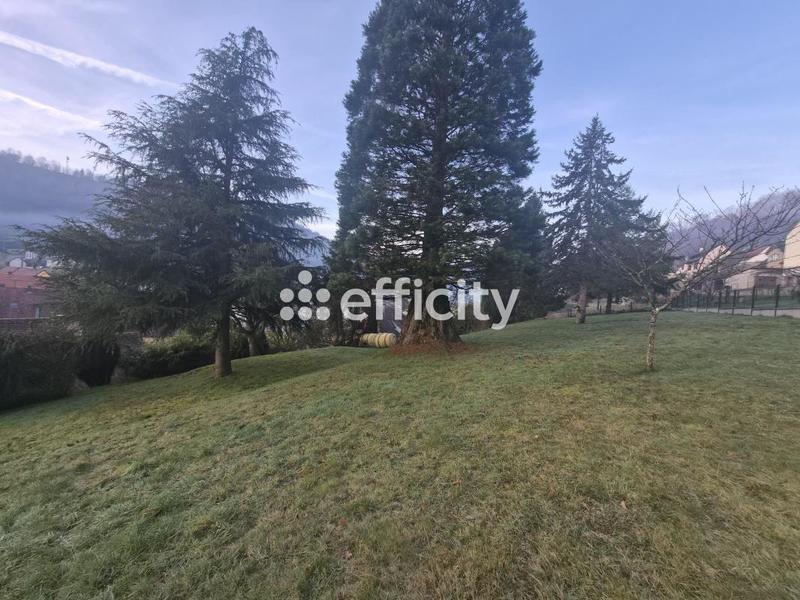 Maison - 203 m² - 8 pièces