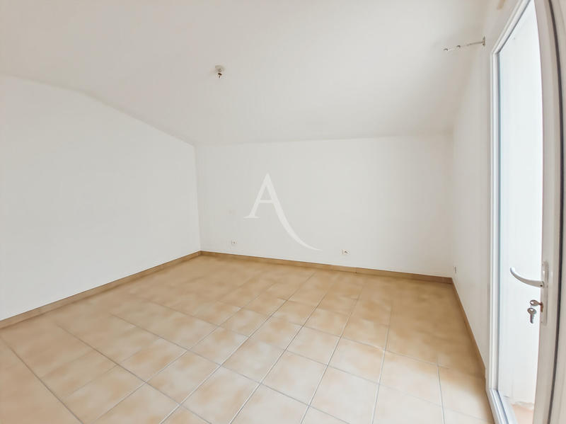 Maison - 88 m² - 3 pièces
