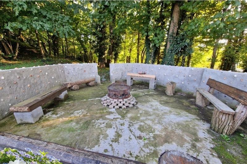 Propriété - 180 m² - 7 pièces