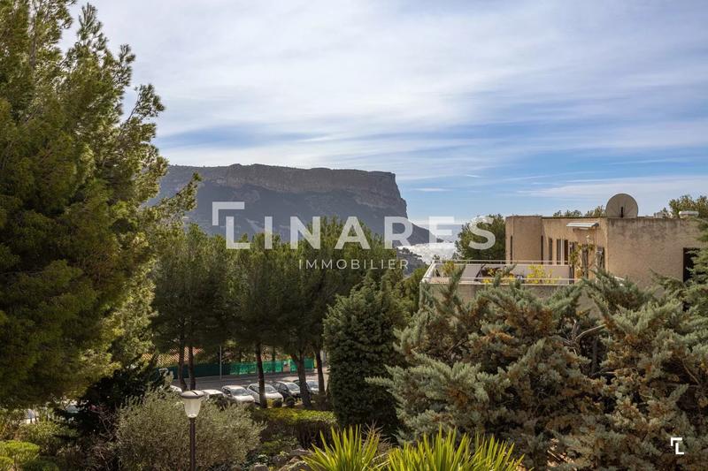 Appartement - 93 m² - 5 pièces