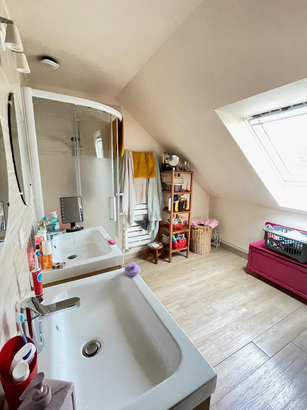 Maison - 120 m² - 8 pièces