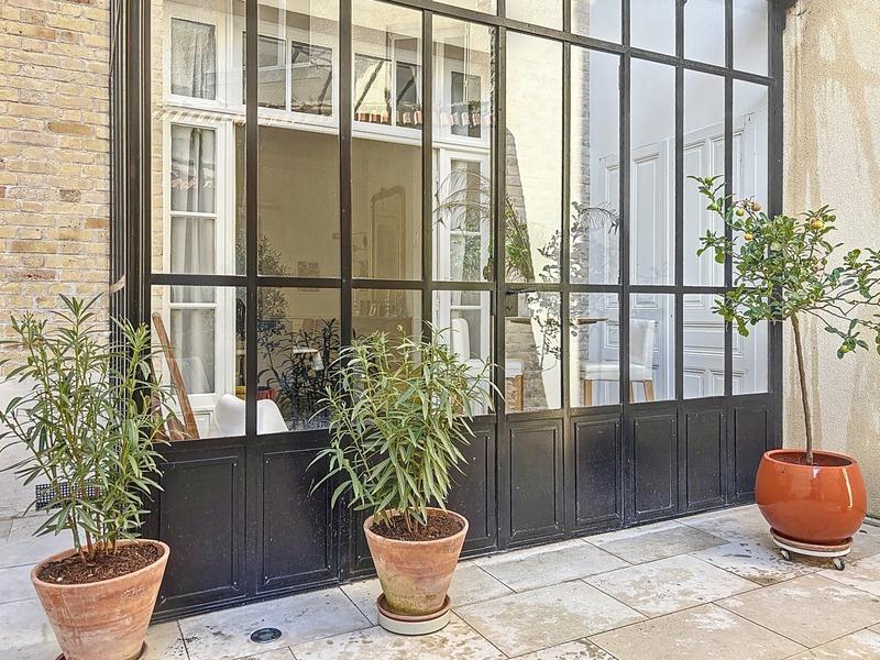 Maison de ville - 245 m² - 8 pièces