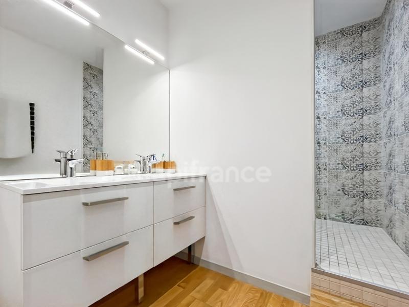 Appartement ancien - 75 m² - 2 pièces