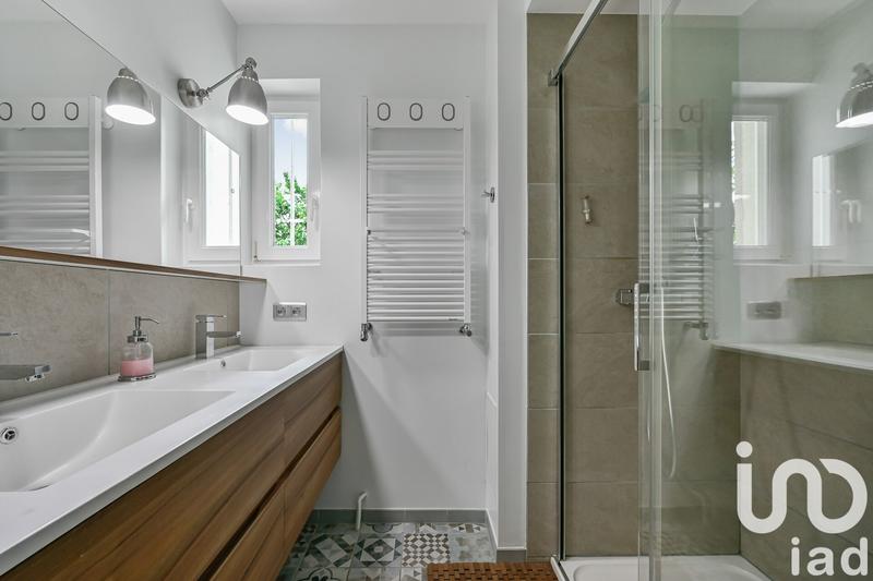 Appartement - 100 m² - 5 pièces