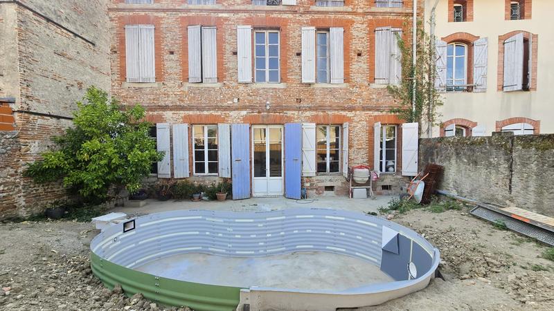 Maison - 333 m² - 6 pièces