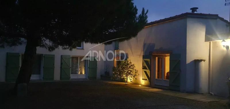 Maison - 140 m² - 5 pièces