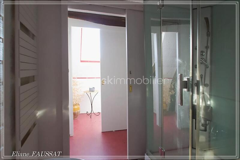 Maison - 290 m² - 9 pièces