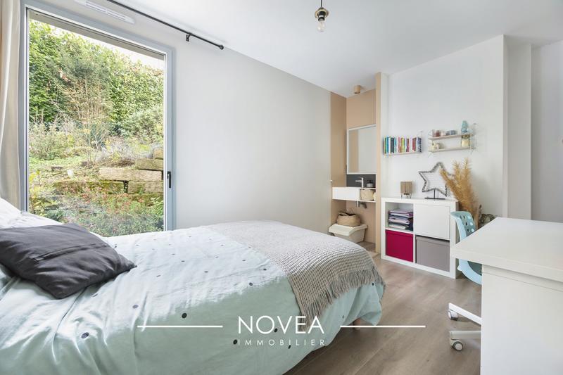 Maison contemporaine - 171 m² - 6 pièces