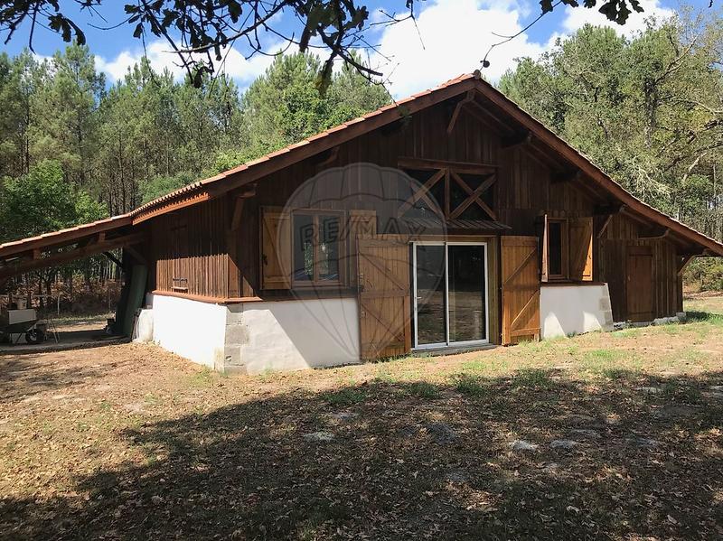 Propriété - 284 m² - 10 pièces