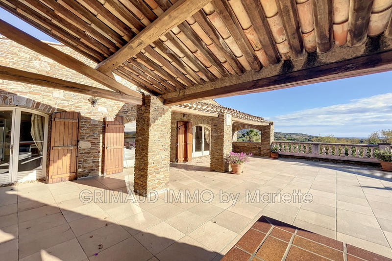 Maison - 498 m² - 10 pièces