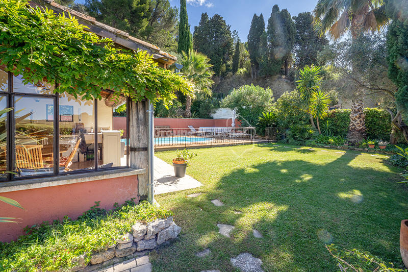 Maison - 170 m² - 6 pièces