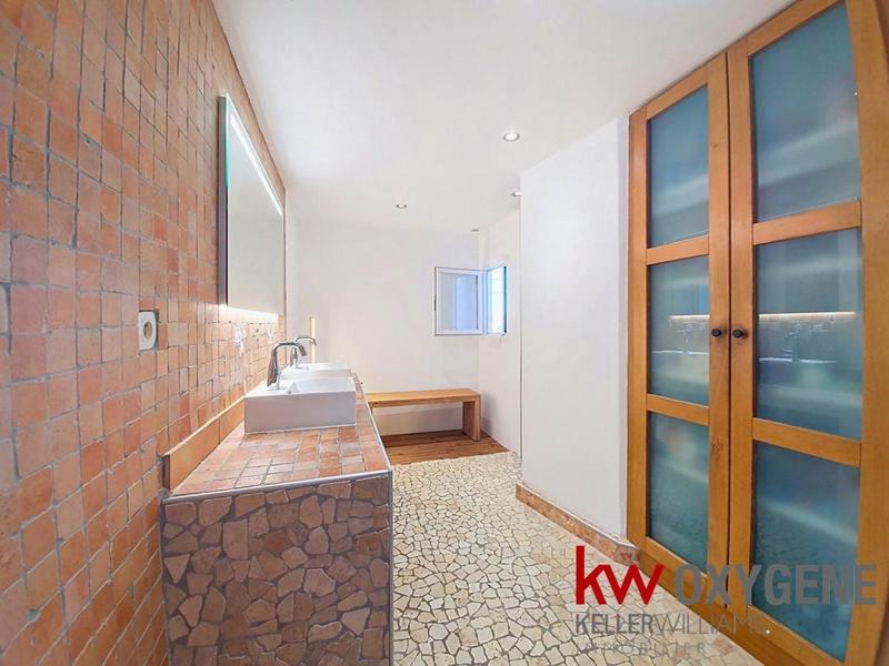 Duplex - 188 m² - 6 pièces