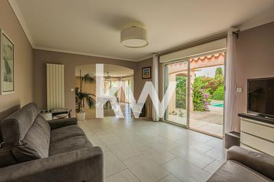 Maison - 189 m² - 7 pièces