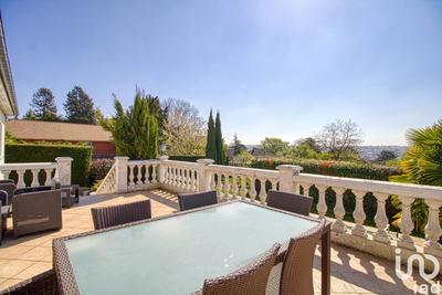 Maison - 195 m² - 7 pièces