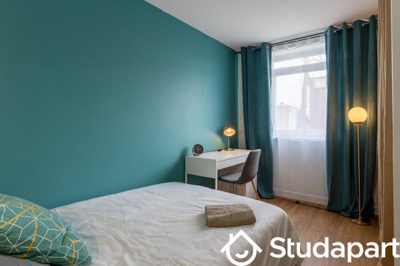 Chambre - 10 m² - 1 pièce