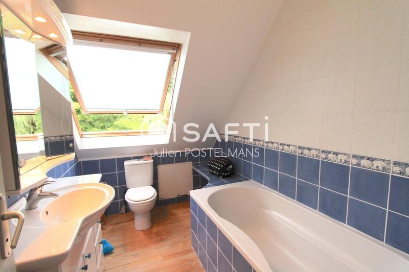 Propriété - 203 m² - 9 pièces