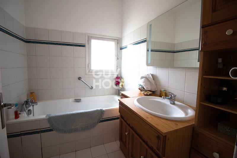 Maison - 136 m² - 7 pièces