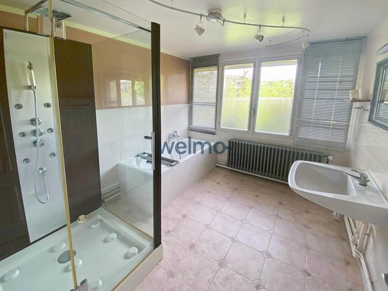 Maison - 400 m² - 11 pièces