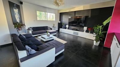 Maison - 113 m² - 4 pièces