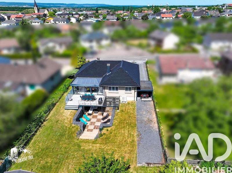 Maison - 163 m² - 8 pièces