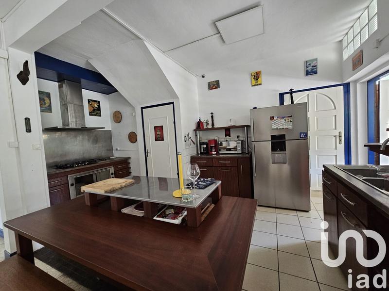 Maison - 264 m² - 11 pièces