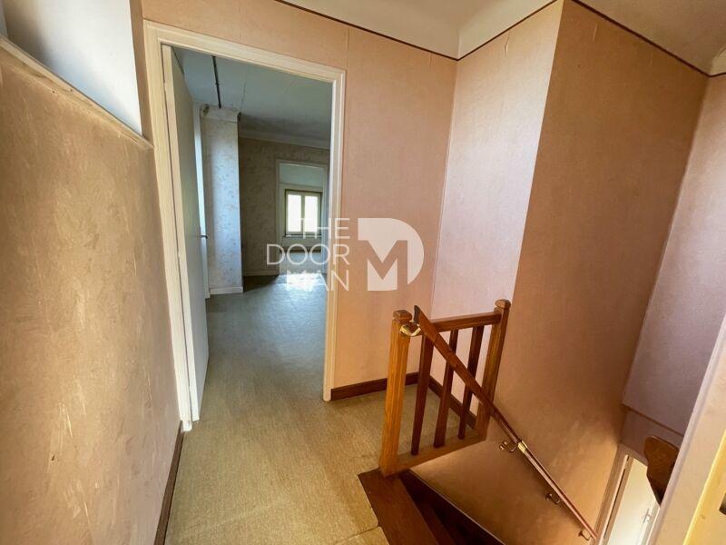 Maison - 98 m² - 5 pièces