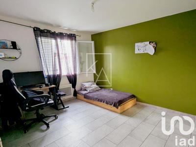 Maison - 122 m² - 4 pièces