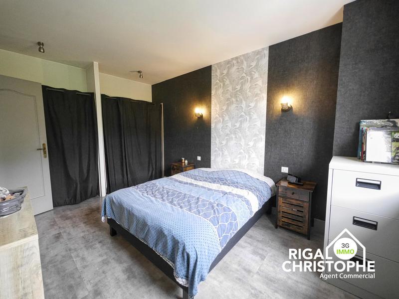 Maison - 93 m² - 5 pièces