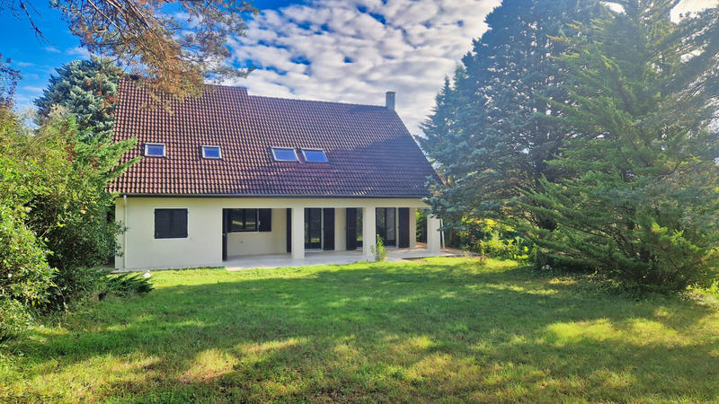 Maison - 178 m² - 8 pièces