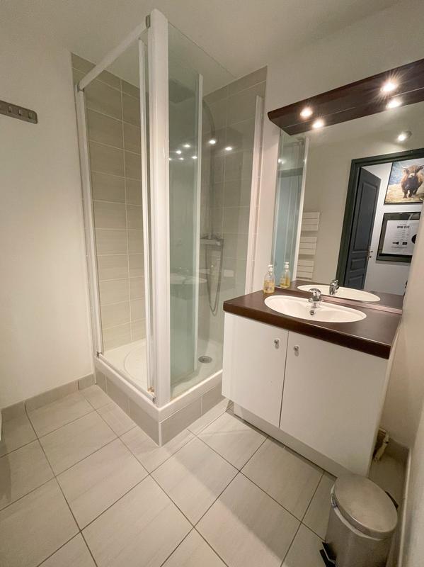 Appartement - 85 m² - 3 pièces