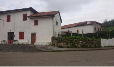 Maison - 140 m² - 9 pièces