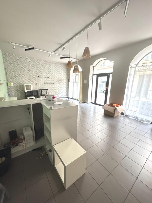 Local commercial - 60 m² - 2 pièces
