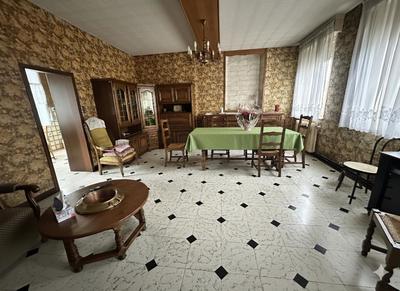 Maison - 175 m² - 10 pièces