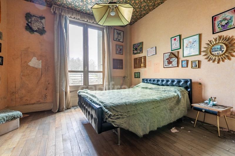 Maison - 180 m² - 8 pièces