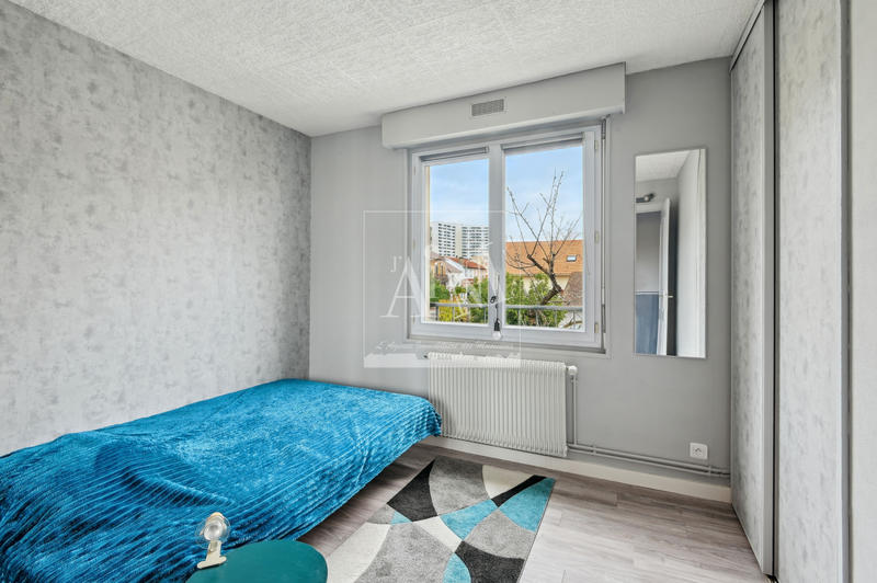 Appartement - 91 m² - 4 pièces